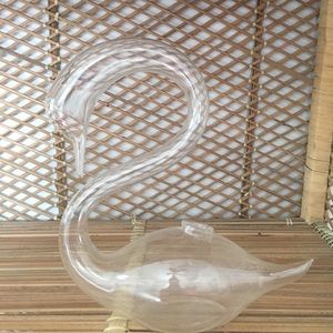 Glass swan decor accent